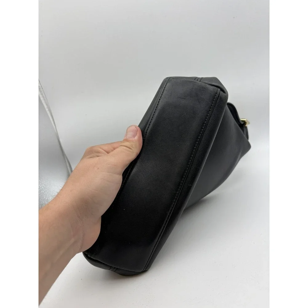 Vintage Coach Black Leather Legacy Pocket Zip Small Shoulder Bag Hobo 9136